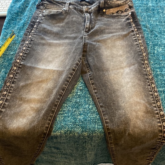 Liverpool skinny ankle black jeans from Nordstrom's  Size 12 - Picture 6 of 8